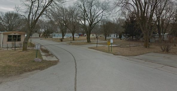 Villa Village: 2404 N 8th St, Red Oak, IA 51566